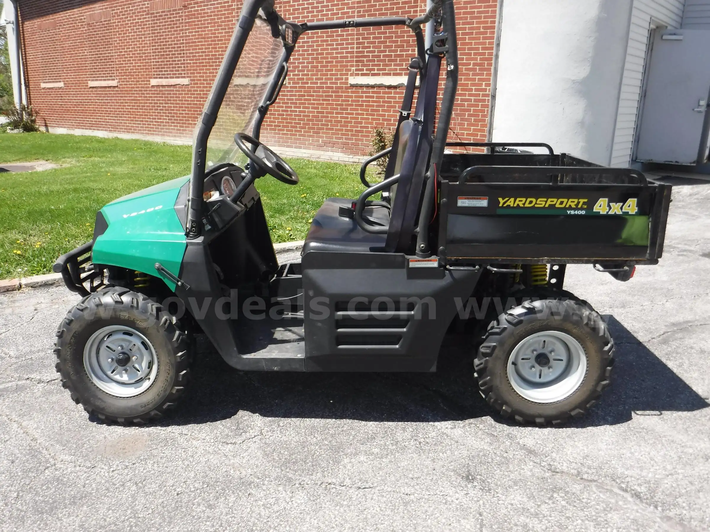 Квадроцикл Menards (Yard Machines / Big Muddy) Yardsport YS400XLT