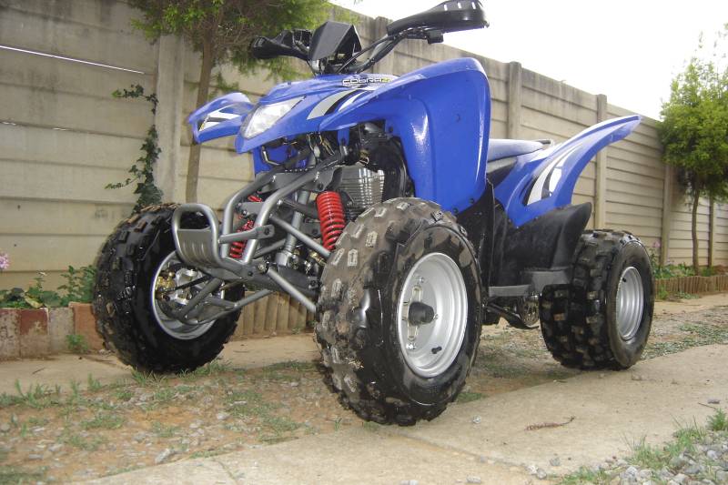 Квадроцикл Aeon Cobra 220